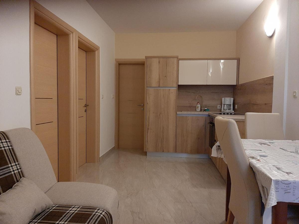 Apartments Edo Novalja Bagian luar foto