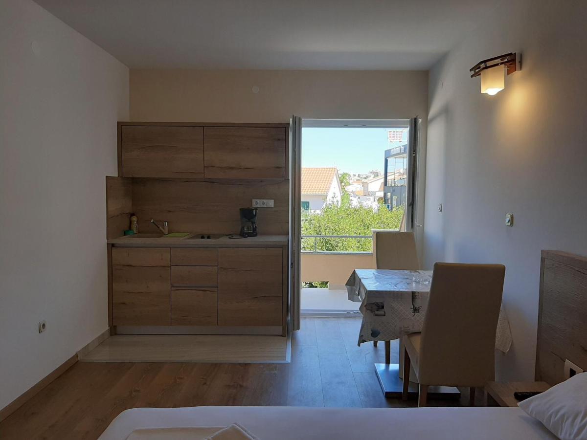 Apartments Edo Novalja Bagian luar foto