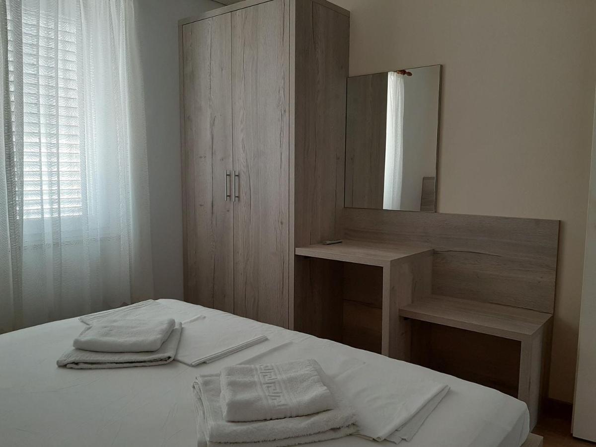 Apartments Edo Novalja Bagian luar foto